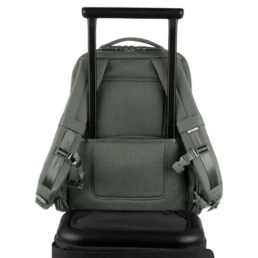 Рюкзак Incase A.R.C. Commuter Pack with ReSpun 100% Recycled Polyester 26L - Smoked Ivy (INCO100683-SIV)