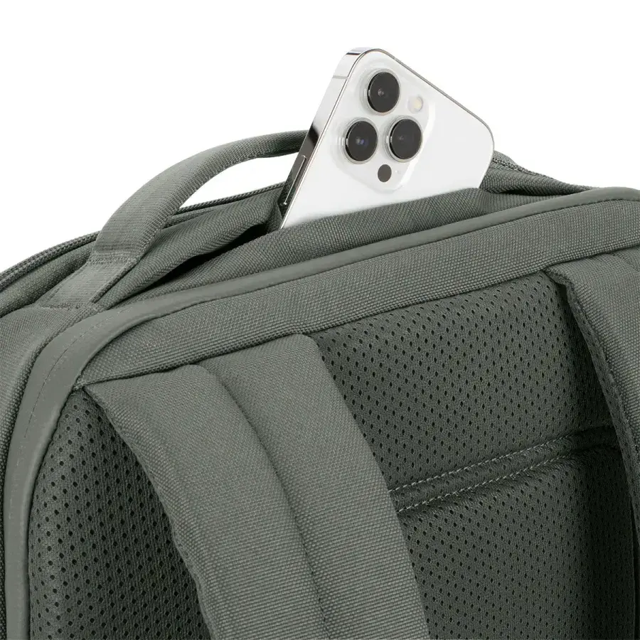 Рюкзак Incase A.R.C. Commuter Pack with ReSpun 100% Recycled Polyester 26L - Smoked Ivy (INCO100683-SIV)