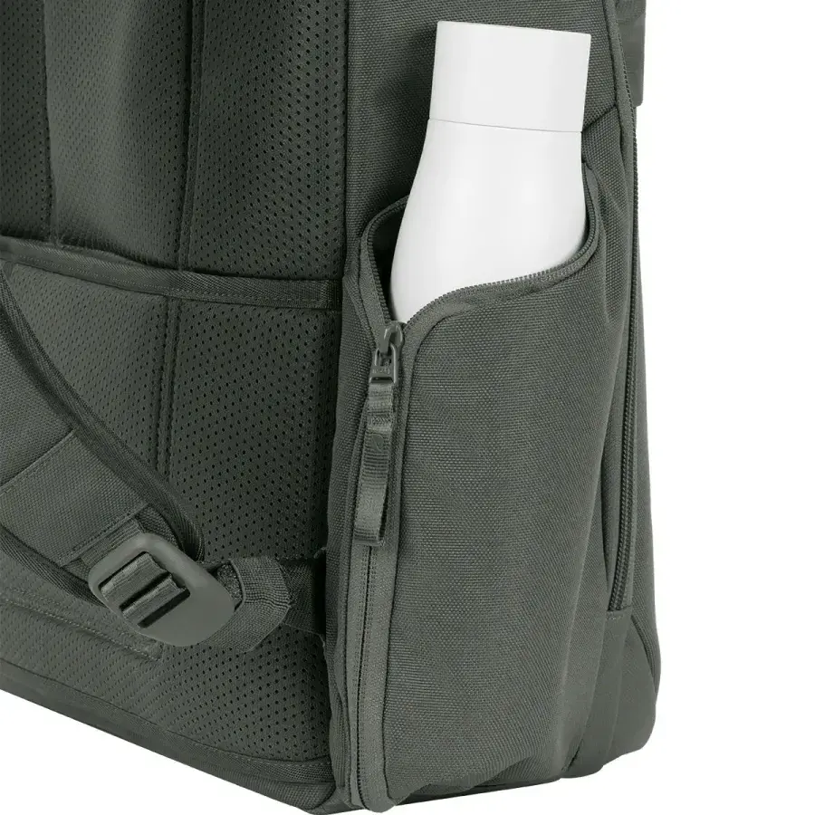 Рюкзак Incase A.R.C. Daypack with ReSpun 100% Recycled Polyester 24L - Smoked Ivy (INCO100684-SIV)