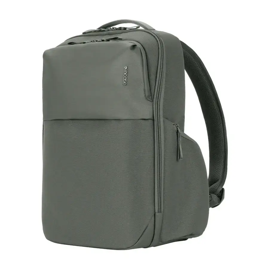 Рюкзак Incase A.R.C. Daypack with ReSpun 100% Recycled Polyester 24L - Smoked Ivy (INCO100684-SIV)