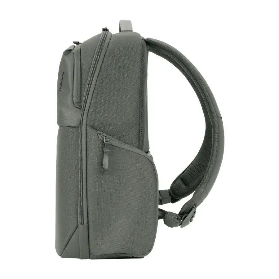 Рюкзак Incase A.R.C. Daypack with ReSpun 100% Recycled Polyester 24L - Smoked Ivy (INCO100684-SIV)