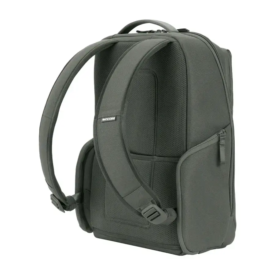 Рюкзак Incase A.R.C. Daypack with ReSpun 100% Recycled Polyester 24L - Smoked Ivy (INCO100684-SIV)