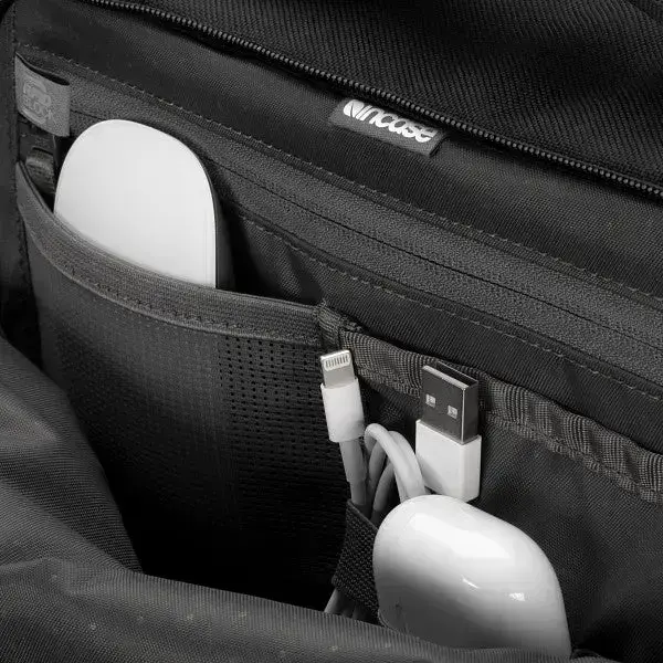 Рюкзак Incase A.R.C. Travel Pack with ReSpun 100% Recycled Polyester 38L - Black (INCO100682-BLK)