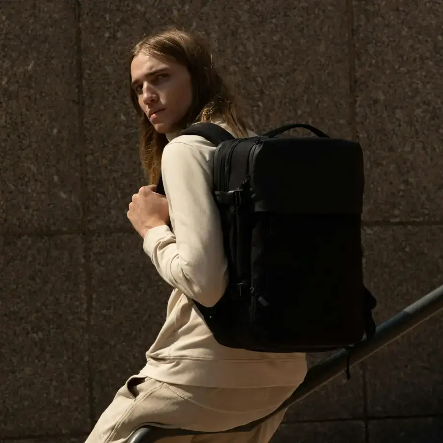 Рюкзак Incase A.R.C. Travel Pack with ReSpun 100% Recycled Polyester 38L - Black (INCO100682-BLK)