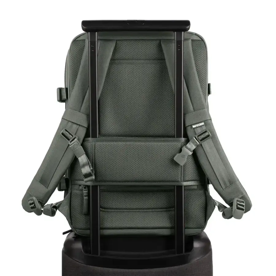 Рюкзак Incase A.R.C. Travel Pack with ReSpun 100% Recycled Polyester 38L - Smoked Ivy (INCO100682-SIV)