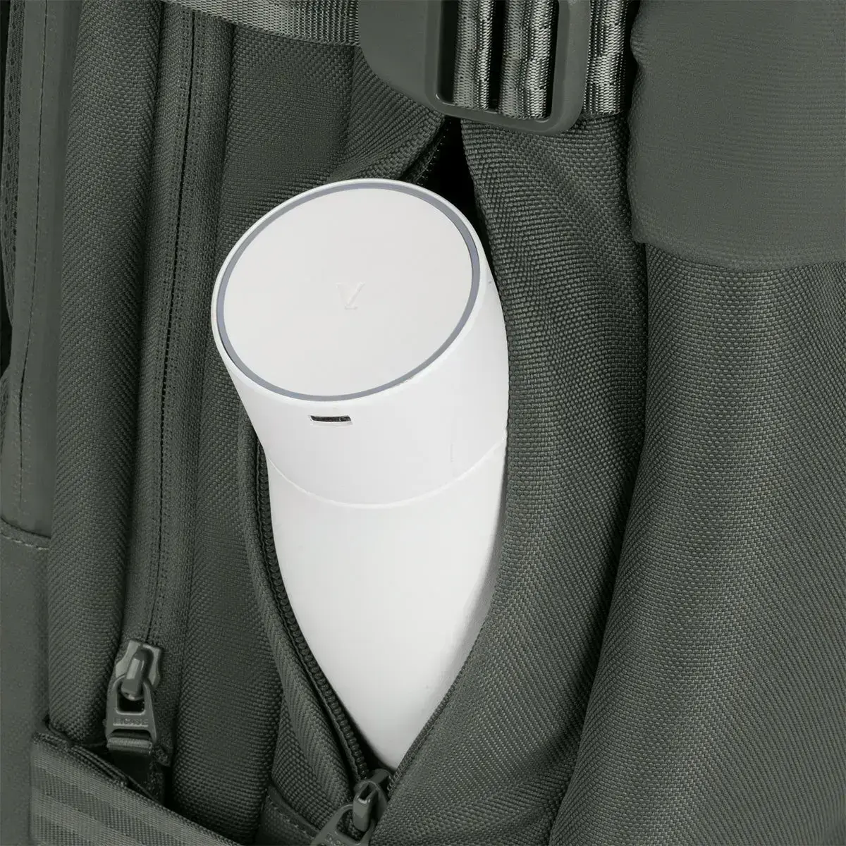 Рюкзак Incase A.R.C. Travel Pack with ReSpun 100% Recycled Polyester 38L - Smoked Ivy (INCO100682-SIV)