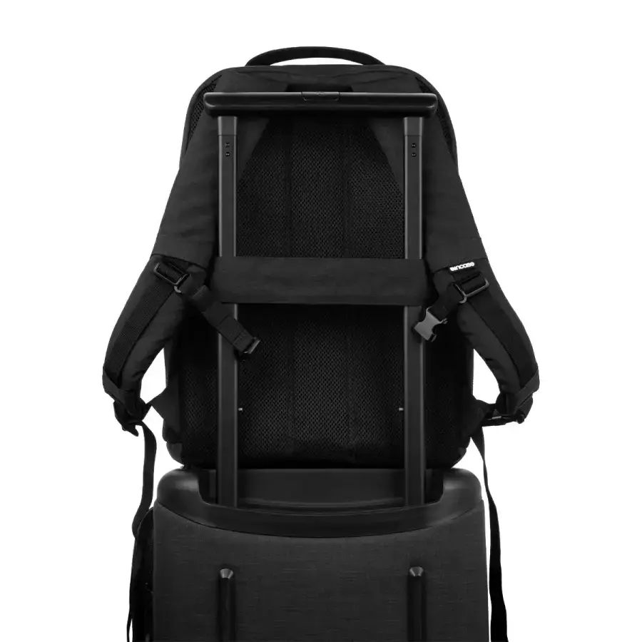 Рюкзак Incase Facet Backpack 25L - Black (INBP100740-BLK)