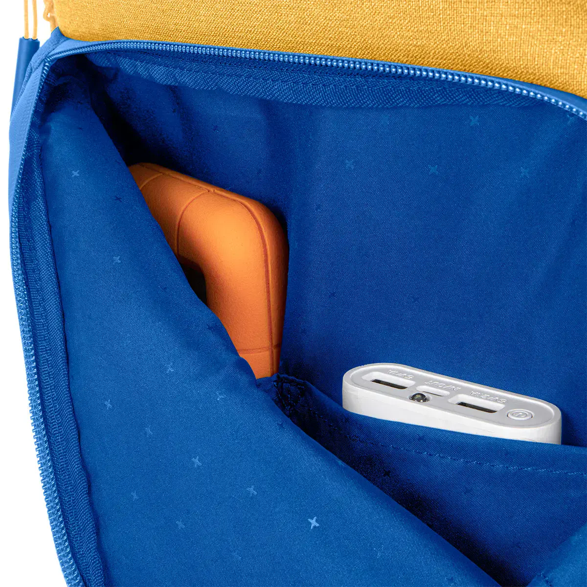 Рюкзак Incase Facet Backpack 25L - Sunflower Yellow (INBP100740-SNF)