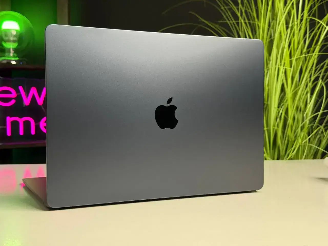 ВІТРИННИЙ MacBook Air 15" M2/8GB/256GB Midnight 2023 (MQKW3) - Стан: гарний | Акумулятор: 100% | Комплект: повний | Гарантія: 3 міс.
