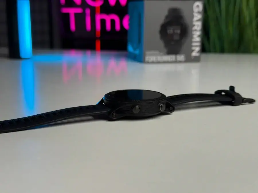 ВІТРИННИЙ Смарт-годинник Garmin Forerunner 945 LTE (010-02383-20) - Стан: гарний | Акумулятор: 100% | Комплект: повний | Гарантія: 3 міс.