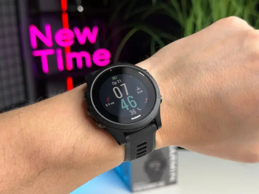 ВІТРИННИЙ Смарт-годинник Garmin Forerunner 945 LTE (010-02383-20) - Стан: гарний | Акумулятор: 100% | Комплект: повний | Гарантія: 3 міс.