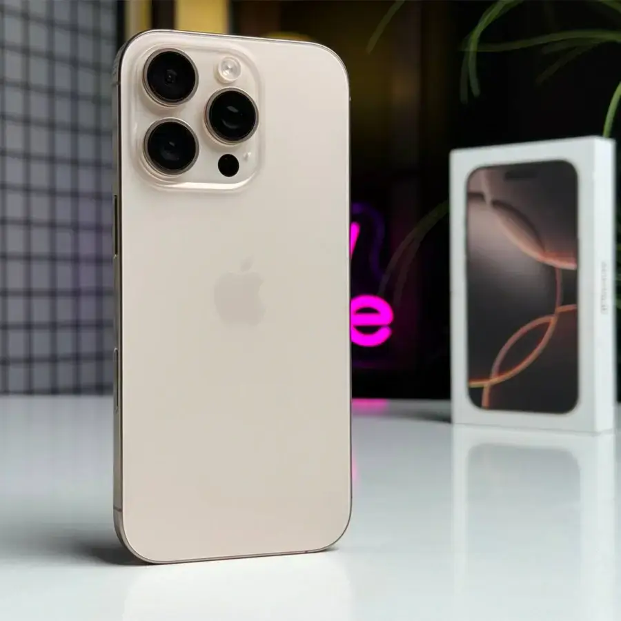 ВЖИВАНИЙ Apple iPhone 16 Pro 256GB Desert Titanium (MYNK3) - Стан: гарний | Акумулятор: 100% | Комплект: повний | Гарантія: 6 міс.