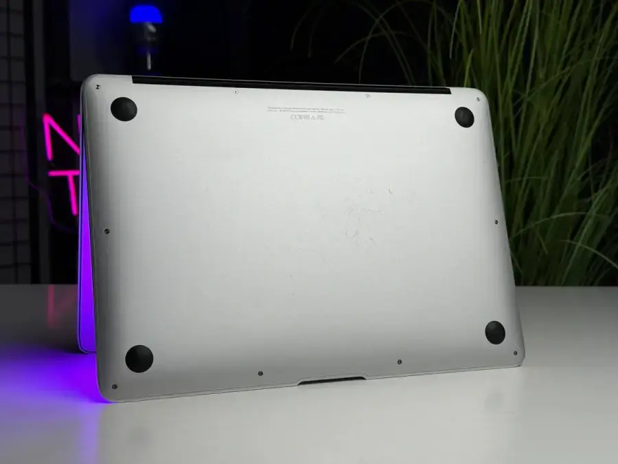 ВЖИВАНИЙ MacBook Air 13" (MQD32) 2017 i5/8GB/256SSD - Стан: гарний | Акумулятор: 100% | Комплектація: повний | Гарантія: 1 міс.