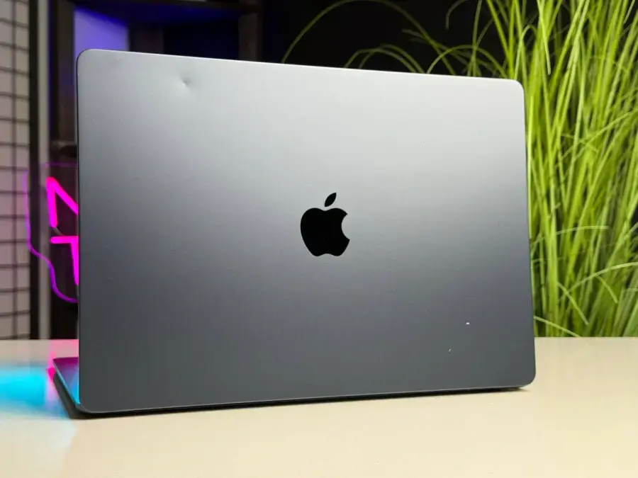 ВЖИВАНИЙ MacBook Air 15" M2/8GB/256GB Midnight 2023 (MQKW3) - Стан: задовільний | Акумулятор: 85% | Комплектація: MacBook, зарядка | Гарантія: 3 міс.