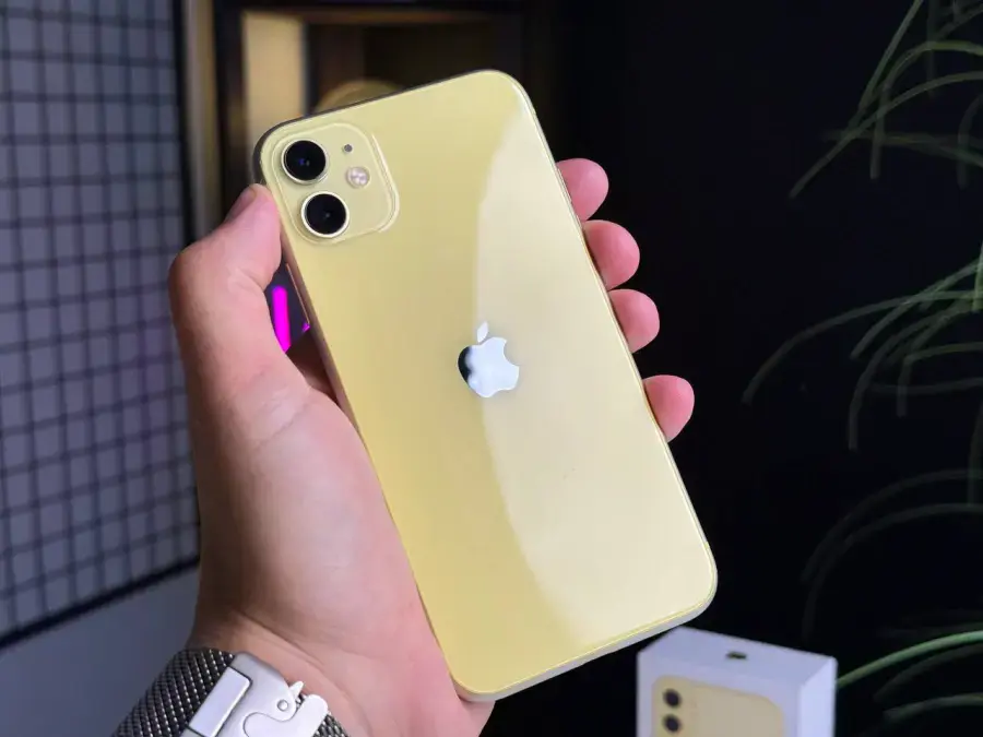 ВЖИВАНИЙ iPhone 11 256GB Yellow (MWLP2) | Стан: гарний (мінялось заднє скло) | Акумулятор: 100% | Гарантія: 1 місяць | Комплект: повний