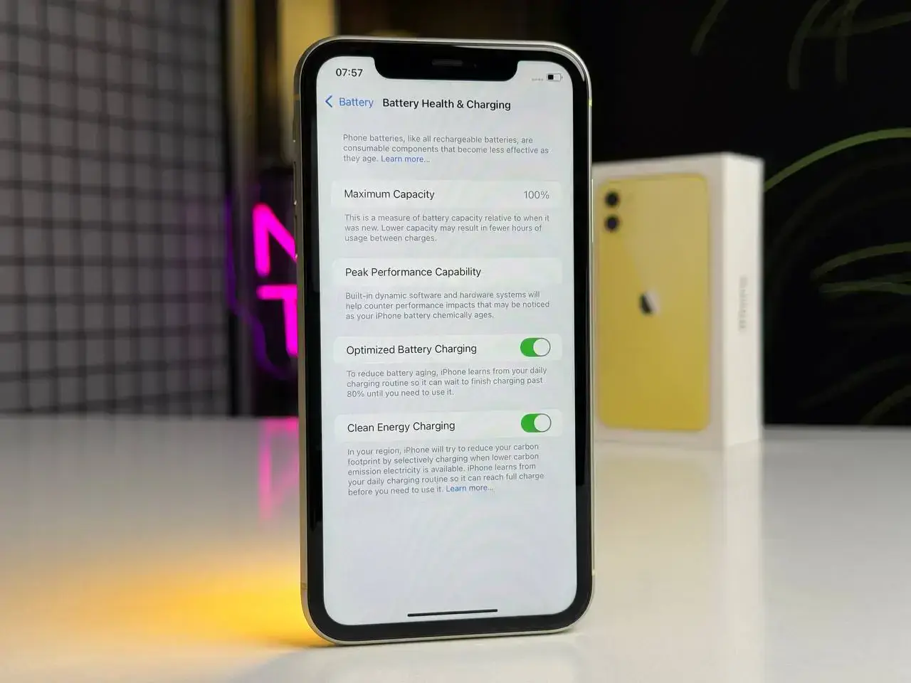 Б/У Apple iPhone 11 256GB Yellow (MWLP2) Full Box - Состояние: хороший | Аккумулятор: 100% | Комплектация: полный | Гарантія: 1 мес.