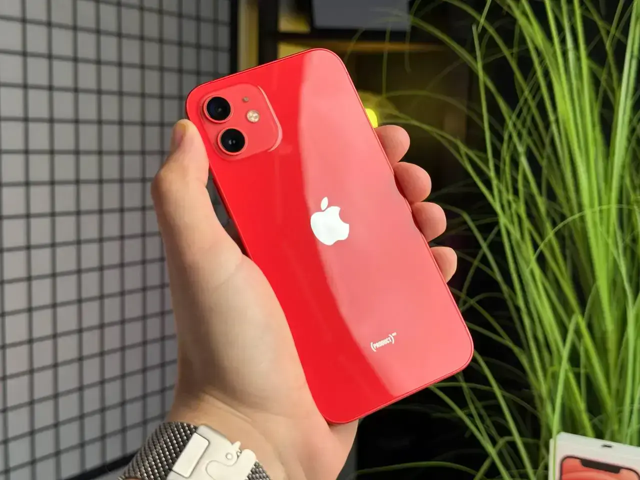 ВЖИВАНИЙ Apple iPhone 12 128GB (PRODUCT) RED (MGHE3, MGJD3) - Стан: гарний | Акумулятор: 100% | Комплектація: повний | Гарантія: 1 міс.
