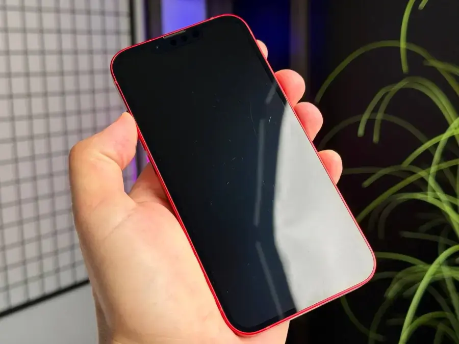 Б/У Apple iPhone 13 128GB (PRODUCT)RED (MLMQ3, MLPJ3) - Состояние: хороший | Аккумулятор: 100% | Комплектация: iPhone, кабель | Гарантія: 1 мес.