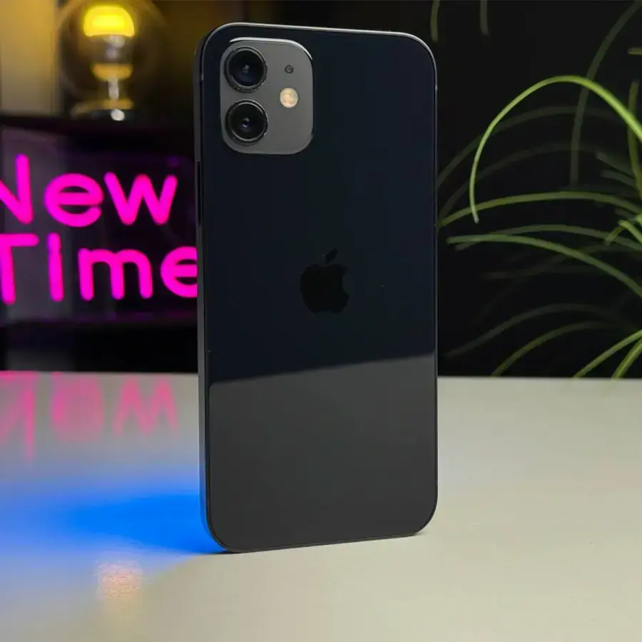 Б/У Apple iPhone 12 64GB Black (MGH63, MGJ53) - Состояние: хороший | Аккумулятор: 100% | Комплектация: iPhone, кабель | Гарантія: 1 мес.