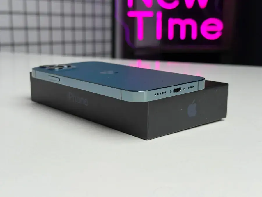 ВЖИВАНИЙ Apple iPhone 12 Pro 256GB Pacific Blue (MGLW3, MGMT3) - Стан: гарний | Акумулятор: 100% | Комплектація: повний | Гарантія: 1 міс.