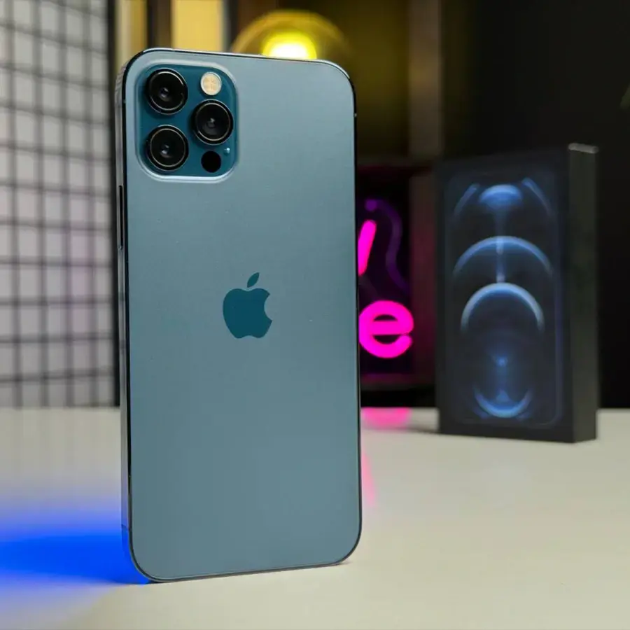 ВЖИВАНИЙ Apple iPhone 12 Pro 256GB Pacific Blue (MGLW3, MGMT3) - Стан: гарний | Акумулятор: 100% | Комплектація: повний | Гарантія: 1 міс.