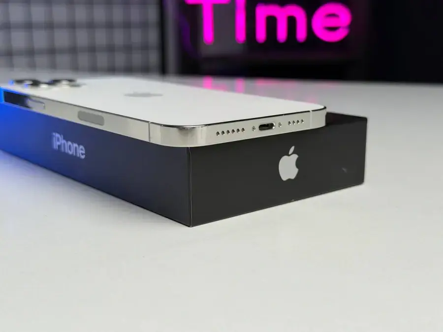 ВЖИВАНИЙ Apple iPhone 12 Pro Max 256GB Silver (MGCL3, MGDD3) - Стан: гарний | Акумулятор: 100% | Комплектація: повний | Гарантія: 1 міс.