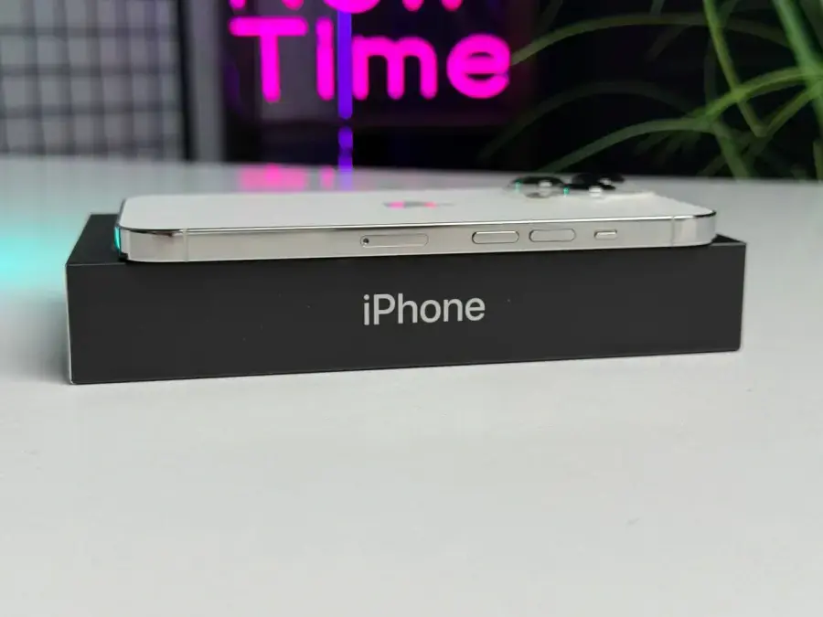 ВЖИВАНИЙ Apple iPhone 13 Pro 256GB Silver (MLTX3, MLVF3) - Стан: гарний | Акумулятор: 100% | Комплектація: повний | Гарантія: 1 міс.