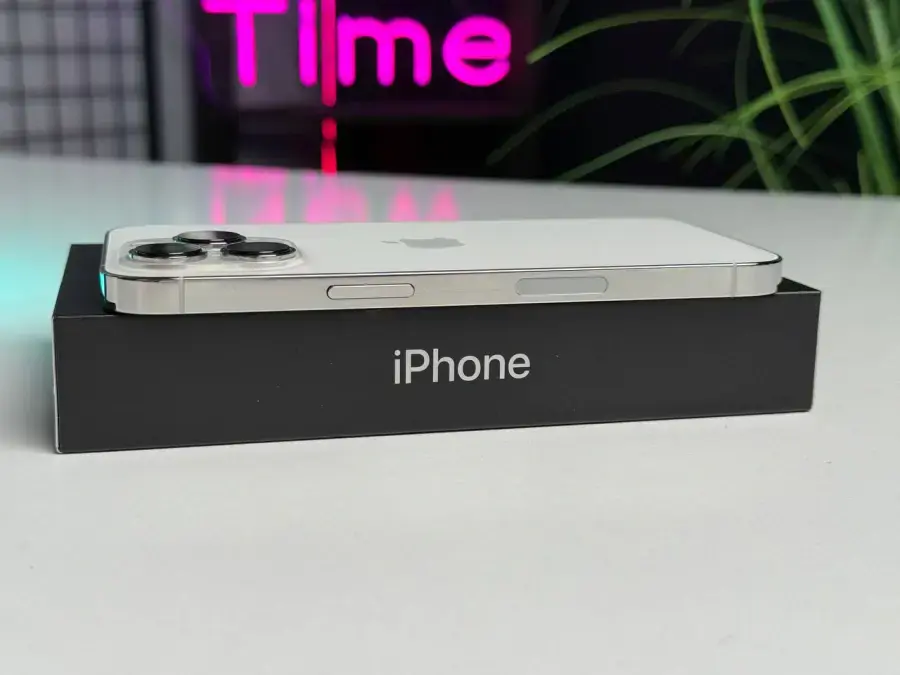 ВЖИВАНИЙ Apple iPhone 13 Pro 256GB Silver (MLTX3, MLVF3) - Стан: гарний | Акумулятор: 100% | Комплектація: повний | Гарантія: 1 міс.