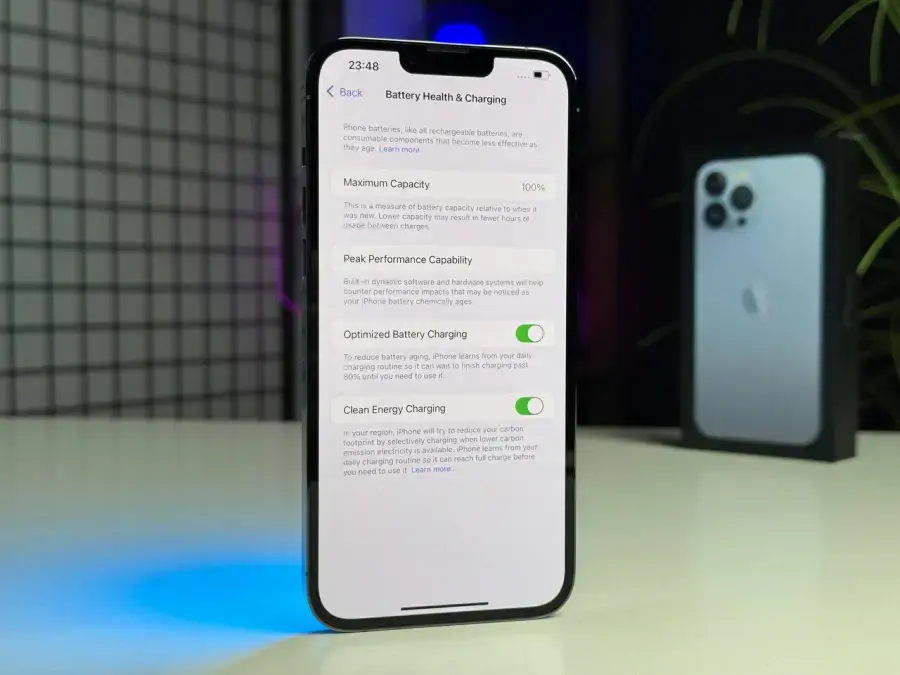 ВЖИВАНИЙ Apple iPhone 13 Pro Max 256GB Sierra Blue (MLKV3, MLLE3) - Стан: гарний | Акумулятор: 100% | Комплектація: повний | Гарантія: 1 міс.
