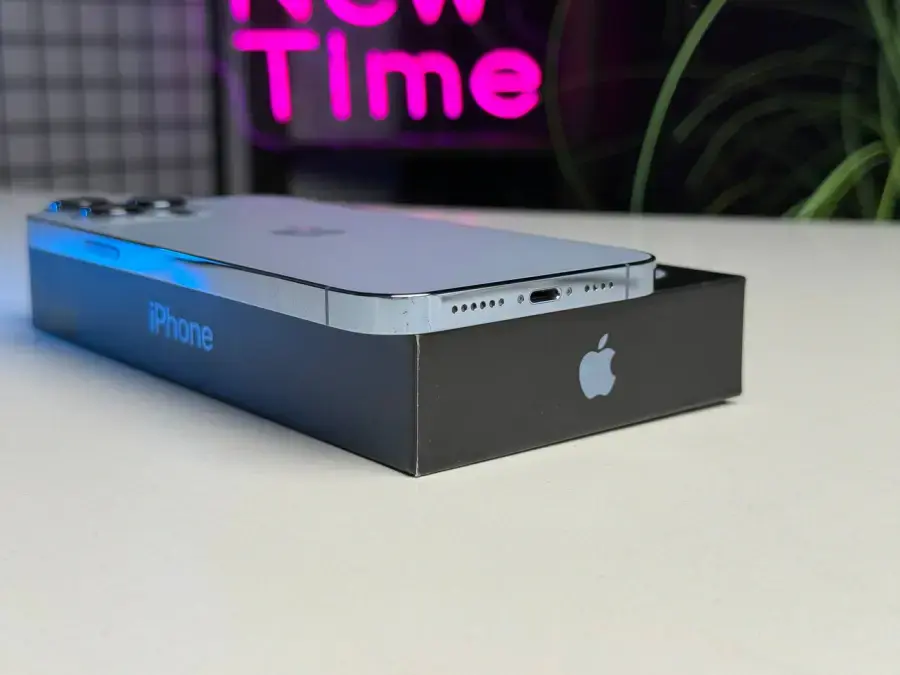 ВЖИВАНИЙ Apple iPhone 13 Pro Max 256GB Sierra Blue (MLKV3, MLLE3) - Стан: гарний | Акумулятор: 100% | Комплектація: повний | Гарантія: 1 міс.