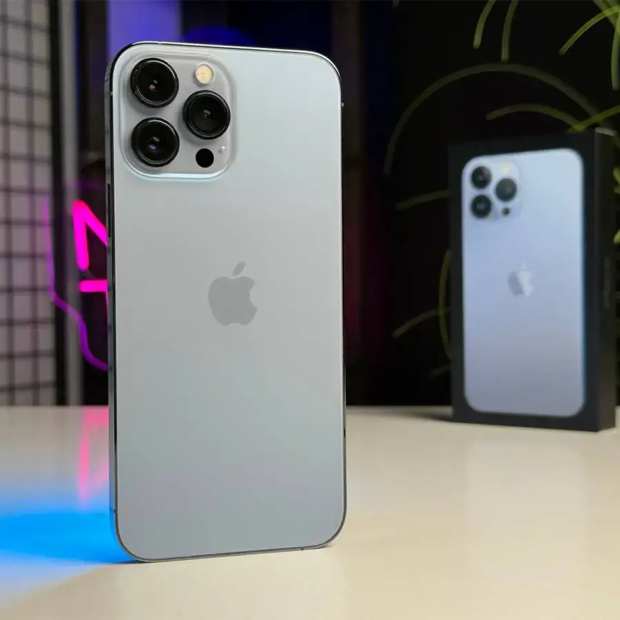 ВЖИВАНИЙ Apple iPhone 13 Pro Max 256GB Sierra Blue (MLKV3, MLLE3) - Стан: гарний | Акумулятор: 100% | Комплектація: повний | Гарантія: 1 міс.