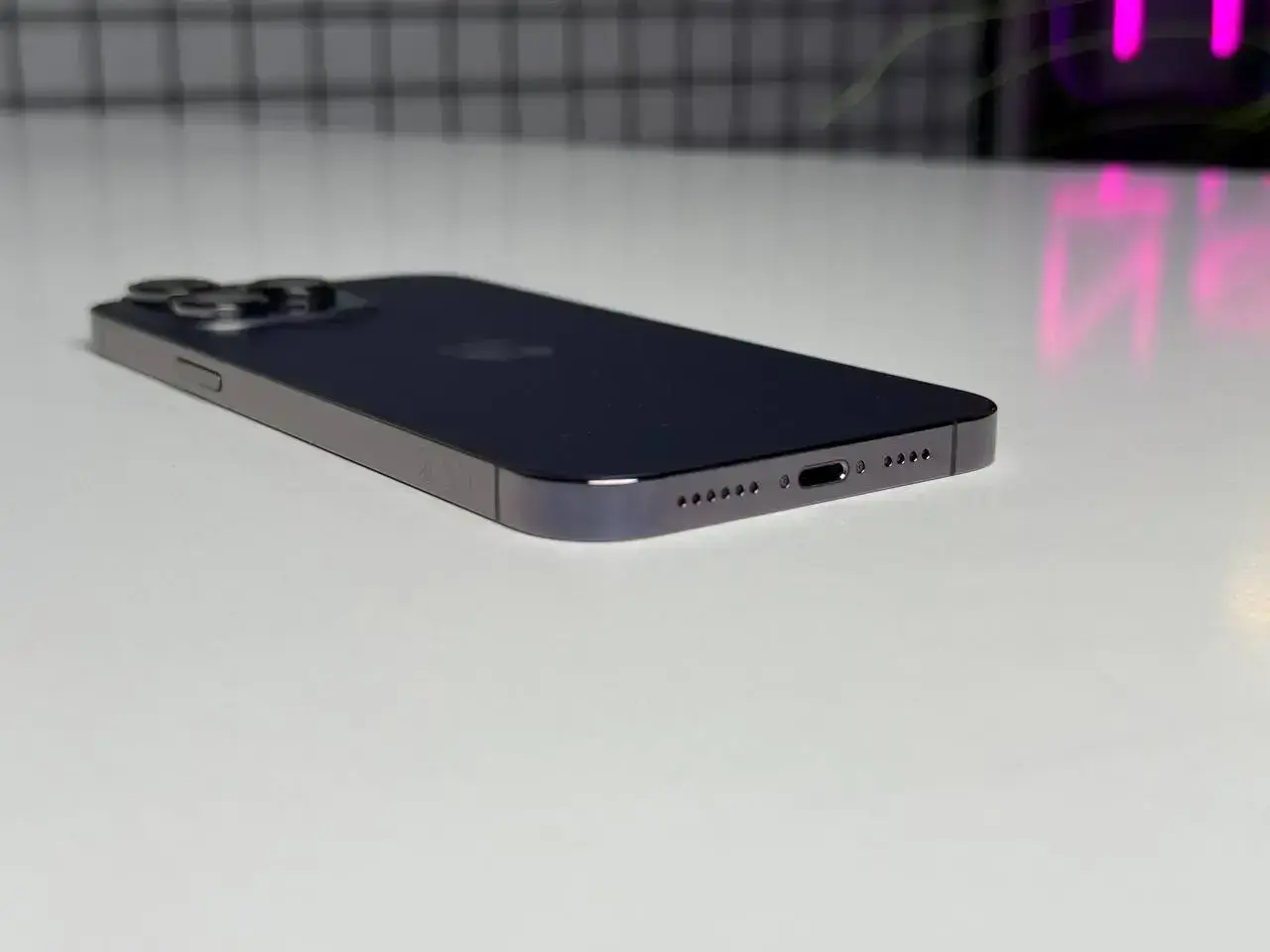 Б/У Apple iPhone 14 Pro Max 256GB Deep Purple (MQ9X3) - Состояние: хороший (менялся корпус) | Аккумулятор: 100% | Комплектация: iPhone, кабель | Гарантія: 1 мес.