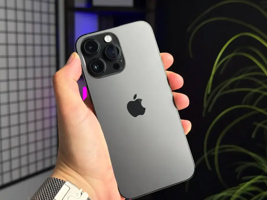 Б/У Apple iPhone 14 Pro Max 256GB Space Black (MQ9U3) - Состояние: хороший | Аккумулятор: 100% | Комплектация: iPhone, кабель | Гарантія: 1 мес.