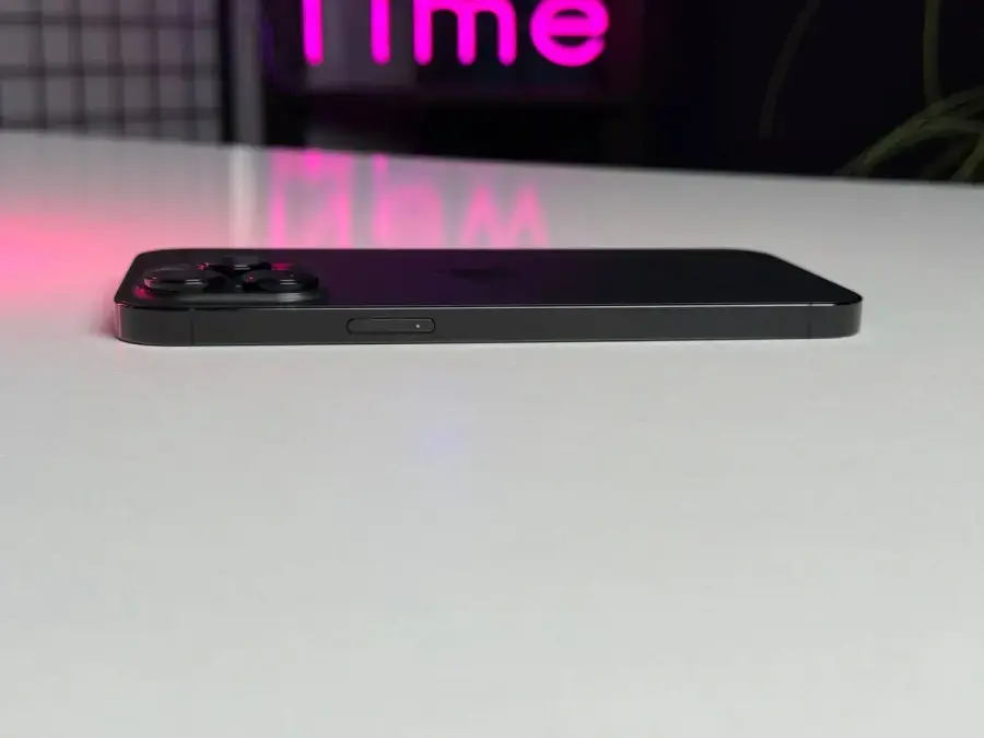 Б/У Apple iPhone 14 Pro Max 256GB Space Black (MQ9U3) - Состояние: хороший | Аккумулятор: 100% | Комплектация: iPhone, кабель | Гарантія: 1 мес.