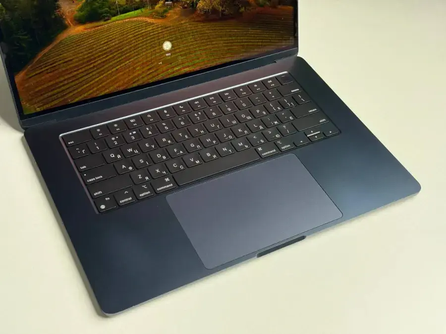 ВЖИВАНИЙ MacBook Air 15" M2/8GB/256GB Midnight 2023 (MQKW3) - Стан: задовільний | Акумулятор: 89% | Комплектація: повний | Гарантія: 1 міс.