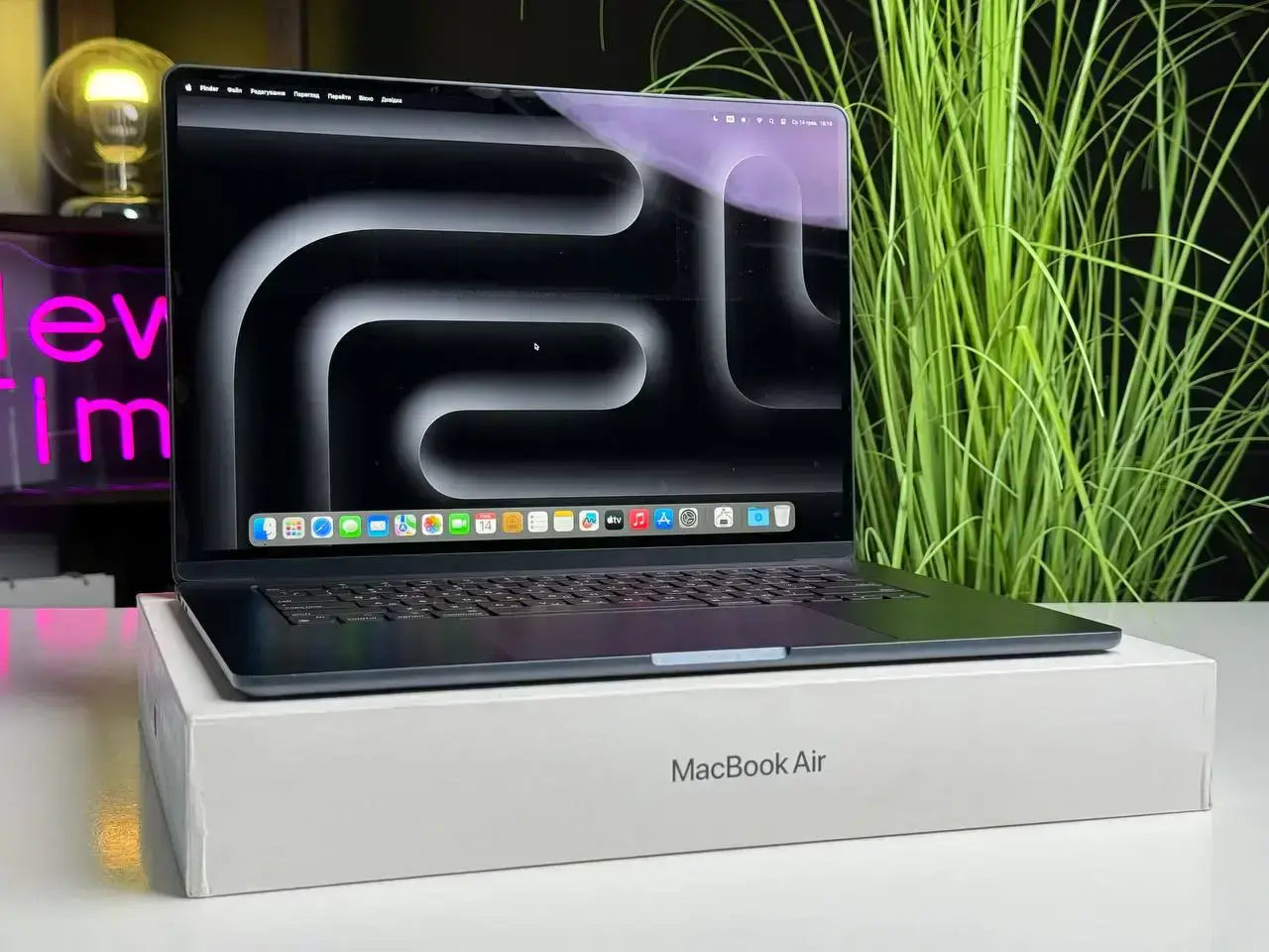 Б/У MacBook Air 15" M2/8GB/256GB Midnight 2023 (MQKW3) - Состояние: удовлетворительный | Аккумулятор: 89% | Комплектация: полный | Гарантія: 1 мес.