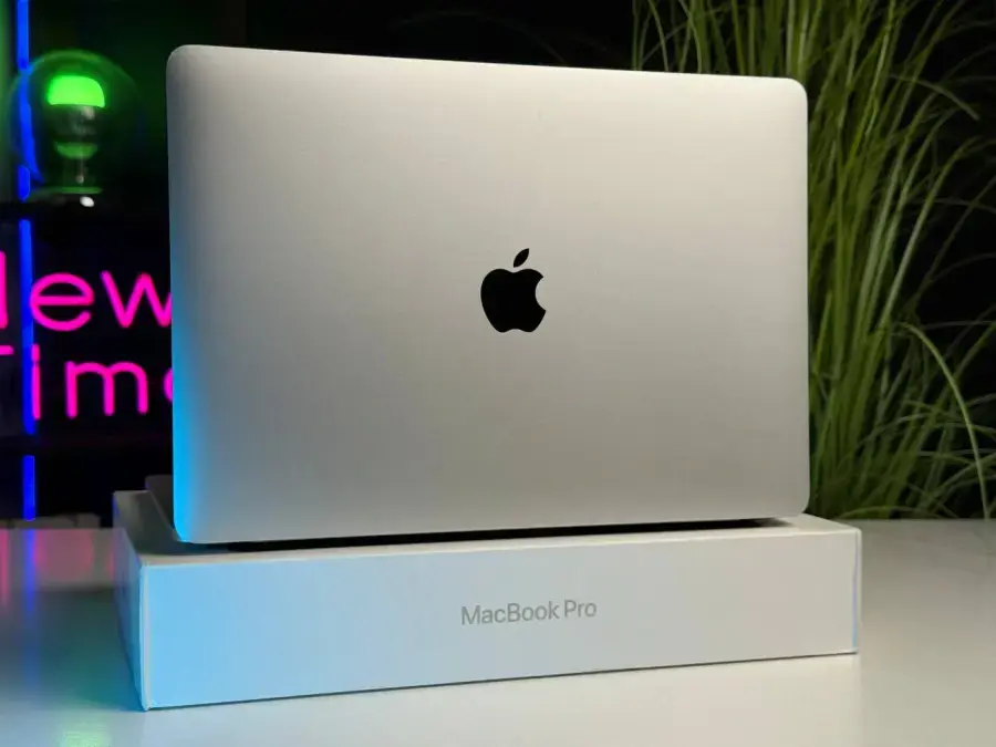 ВЖИВАНИЙ MacBook Pro 13 Silver (Z11D0000K) M1/16GB/256SSD 2020 | Apple M1 | 8-ядерний процесор | 8-ядерний графічний процесор | 256 ГБ SSD | 16 ГБ об'єднаної пам'яті | Гарний | Стан: гарний | Акумулятор: 91% | Гарантія: 1 місяць | Комплект: повний