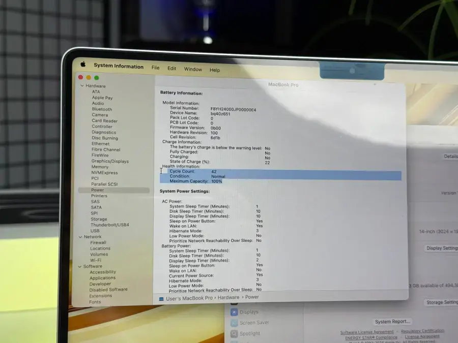 ВЖИВАНИЙ MacBook Pro 14" M3 Pro/18GB/512GB Silver 2023 (MRX63) - Стан: гарний | Акумулятор: 100% | Комплектація: повний | Гарантія: 3 міс.