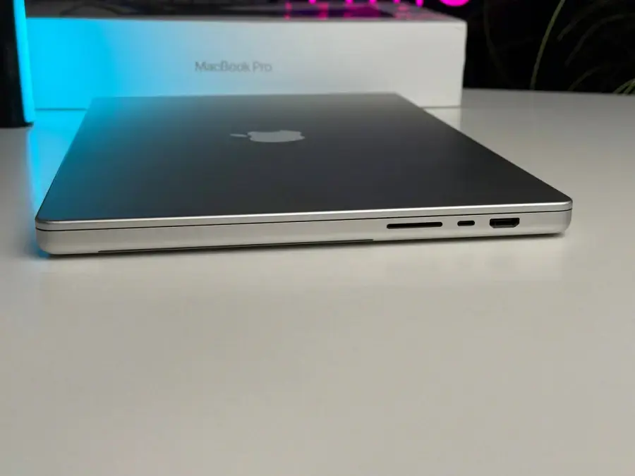 ВЖИВАНИЙ MacBook Pro 16" Silver (MK1E3) 2021 - Стан: гарний | Акумулятор: 92% | Комплектація: повний | Гарантія: 1 міс.