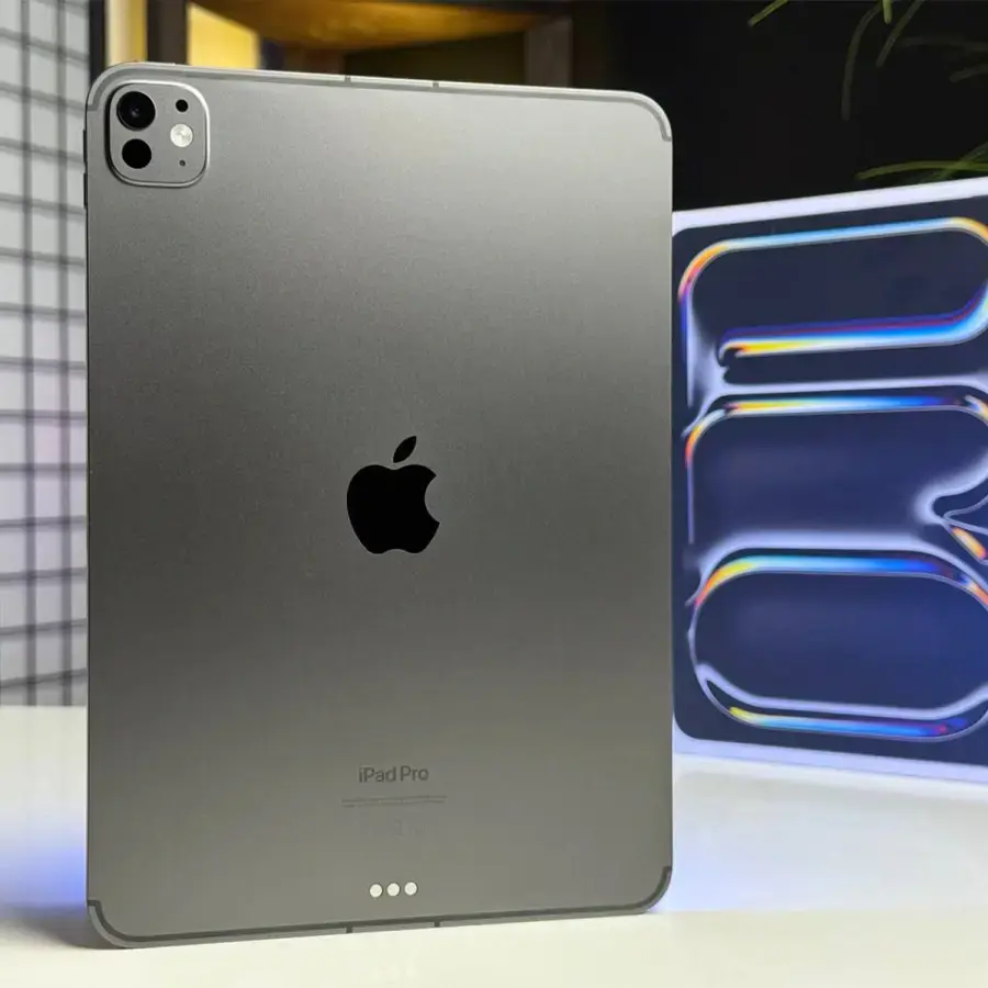 OPEN BOX Планшет Apple iPad Pro 11" M4 2024 Wi-Fi + Cellular 256GB with Standard glass - Space Black (MVW13) - Стан: ідеальний | Акумулятор: 100% | Комплектація: повний | Гарантія: 1 міс.