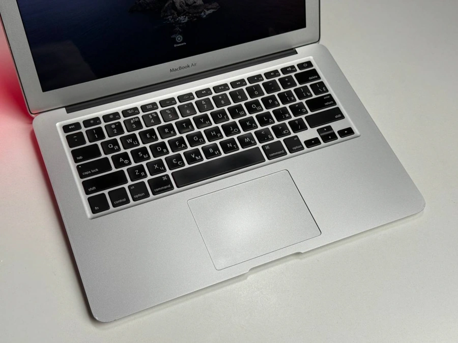 ВЖИВАНИЙ MacBook Air (13-inch, Early 2014) [A1466] - Стан: гарний | Аккумулятор: 100% | Комплектація: MacBook, зарядка | Гарантія: 1 міс.