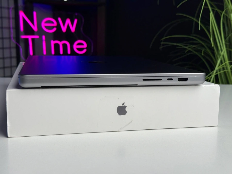 MacBook Pro 16" Space Gray (MK183) 2021 - Стан: гарний | Акумулятор: 93% | Комплектація: повний | Гарантія: 1 міс.