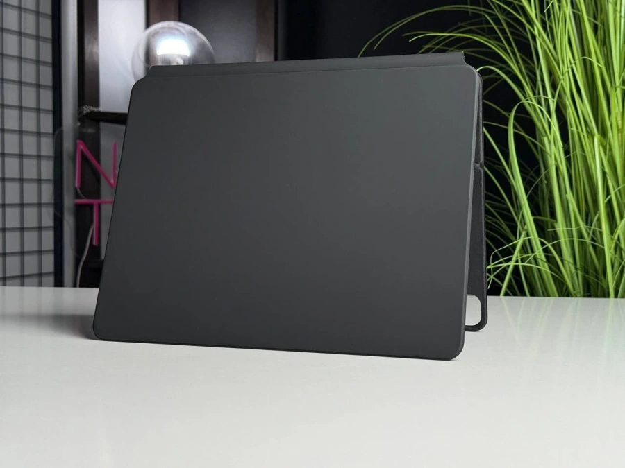 ВІТРИННИЙ Чохол-клавіатура Apple Magic Keyboard for iPad Air 13 [M2] iPad Pro 12.9 [3st - 6th generation] - Ukrainian - Black (MJQK3UA/A) - Стан: гарний | Комплектація: повний | Гарантія: 1 міс.