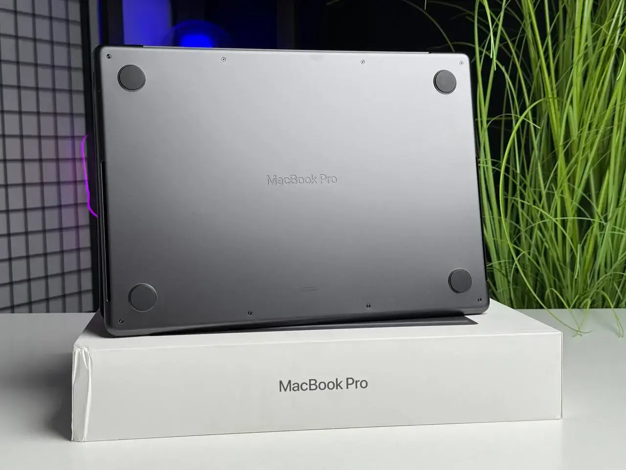 OPEN BOX Apple MacBook Pro 14" M4/10CPU/10GPU/16GB/512GB Space Black 2024 (MW2U3) - Стан: ідеальний | Акумулятор: 100% | Комплектація: повний | Гарантія: 3 міс.