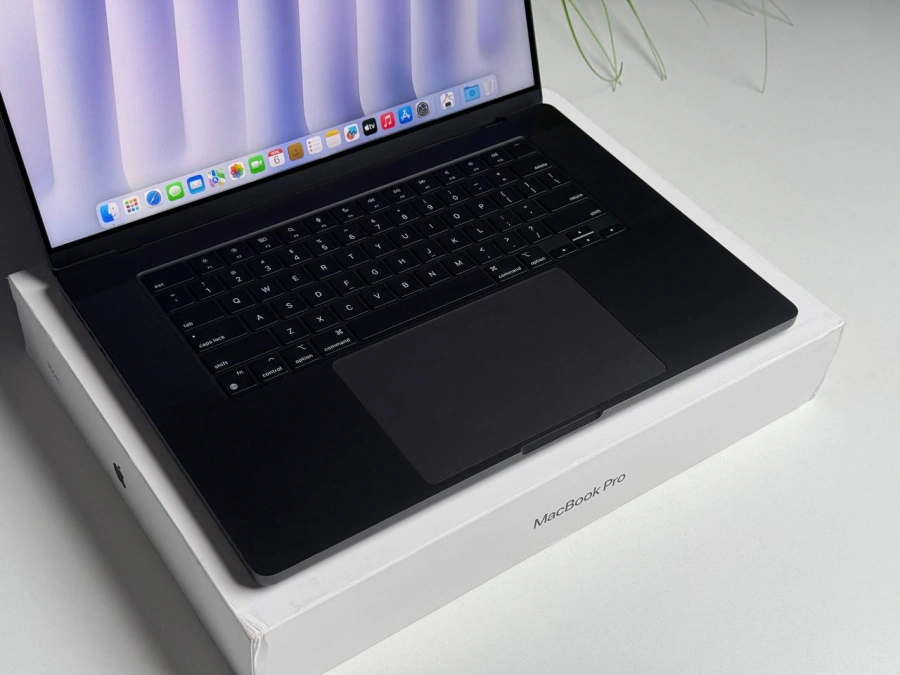 OPEN BOX Apple MacBook Pro 16" M4 Pro/14CPU/20GPU/24GB/512GB Space Black 2024 (MX2X3) - Стан: ідеальний | Акумулятор: 100% | Комплектація: повний | Гарантія: 3 міс.