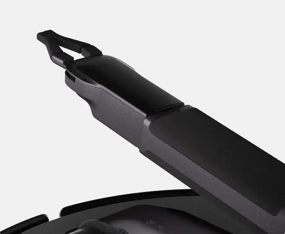 Робот-пилосос з вологим прибиранням Roborock Saros Z70 with OmniGrip Mechanical Arm - Silver (SZ7002-00)