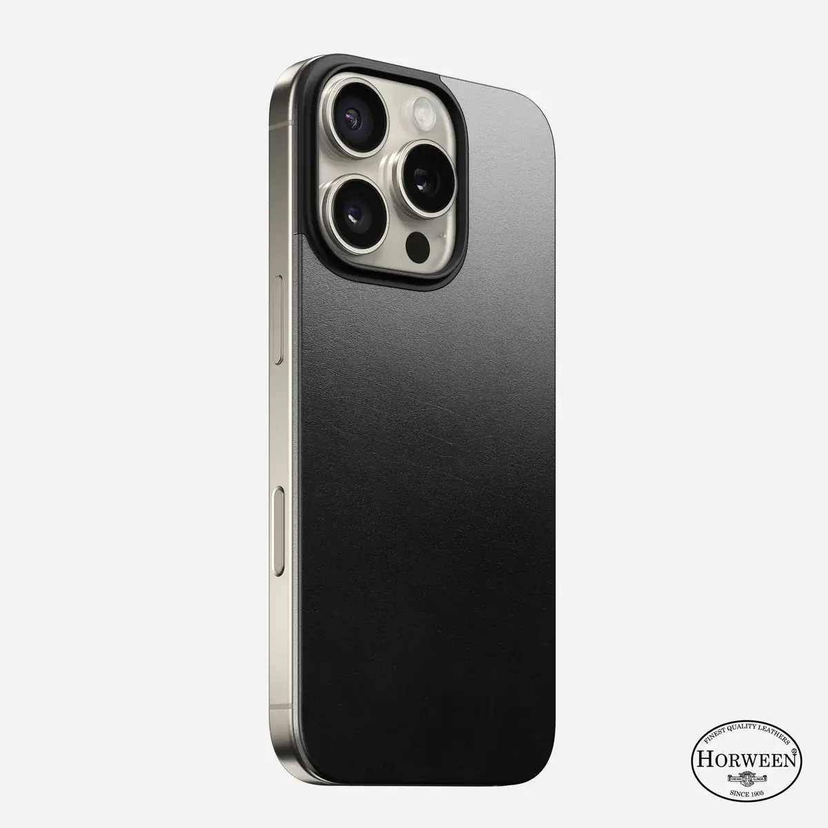 Кожаная магнитная накладка Nomad Magnetic Horween Leather Back for iPhone 16 Pro - Black (NM01364085)