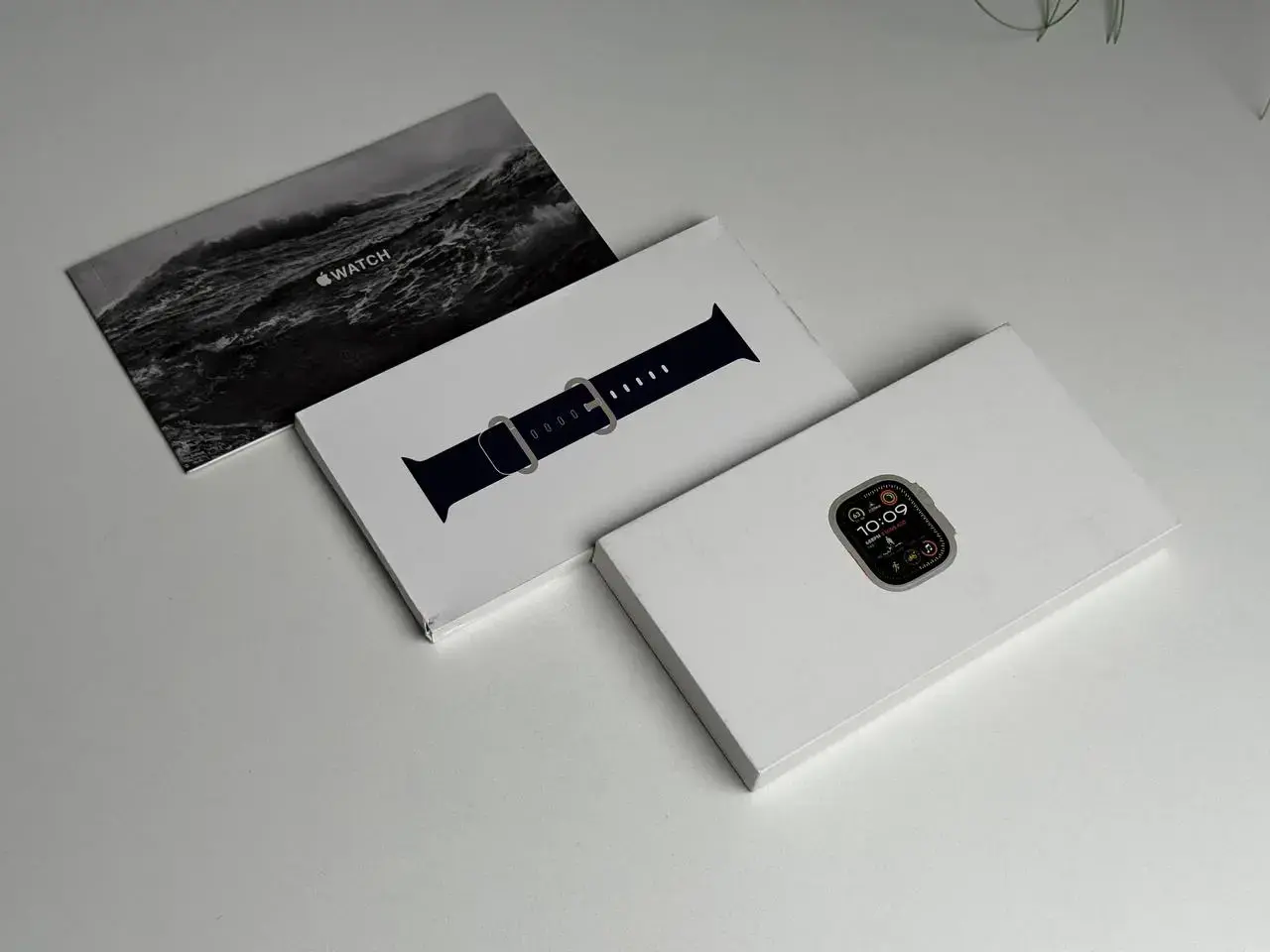 УЦІНКА Apple Watch Ultra 2 2024 GPS + Cellular 49mm Natural Titanium Case with Navy Ocean Band (MX4D3) - Стан: ідеальний | Акумулятор: 100% | Комплектація: повний | Гарантія: 12 міс.
