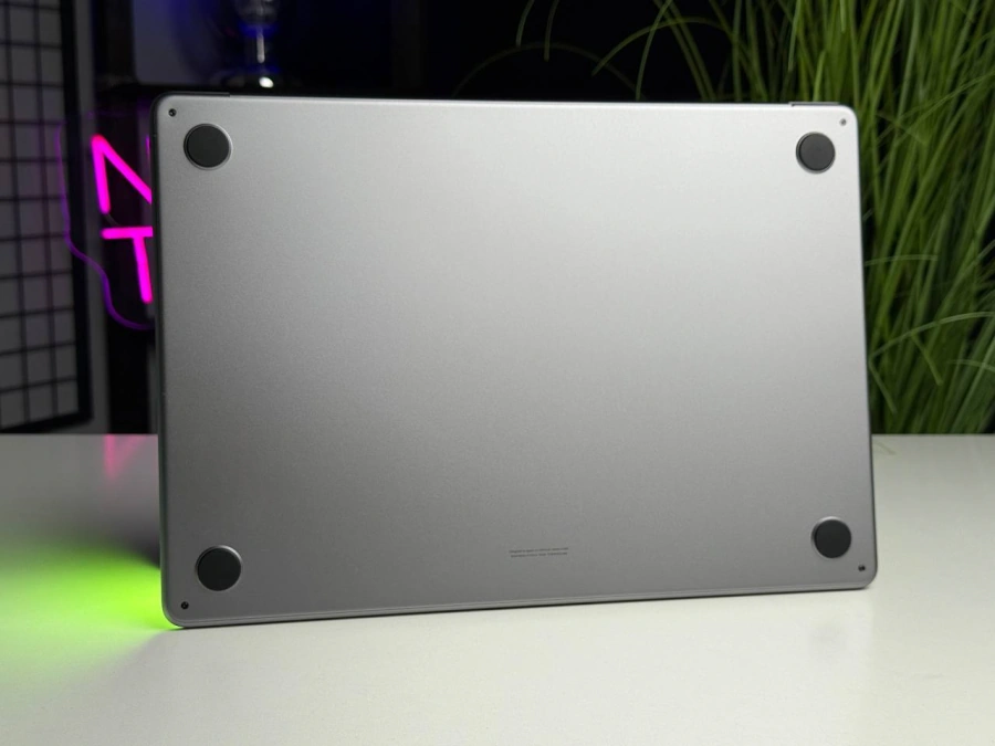 ВІТРИННИЙ MacBook Air 15" M2/8GB/256GB Space Gray 2023 (MQKP3) - Стан: гарний | Акумулятор: 100% | Комплектація: MacBook, зарядка | Гарантія: 3 міс.