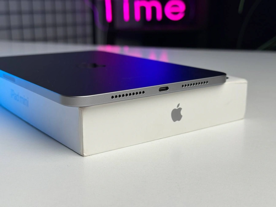 ВІТРИННИЙ Планшет Apple iPad mini 7 Wi-Fi 512GB Space Gray (MYGY3) - Стан: ідеальний | Акумулятор: 100% | Комплектація: повний | Гарантія: 3 міс.